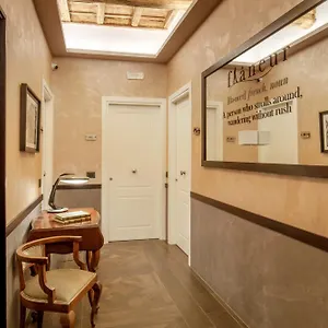 flaneur-rooms-suites-by-visconti.it-romehotels.com/
